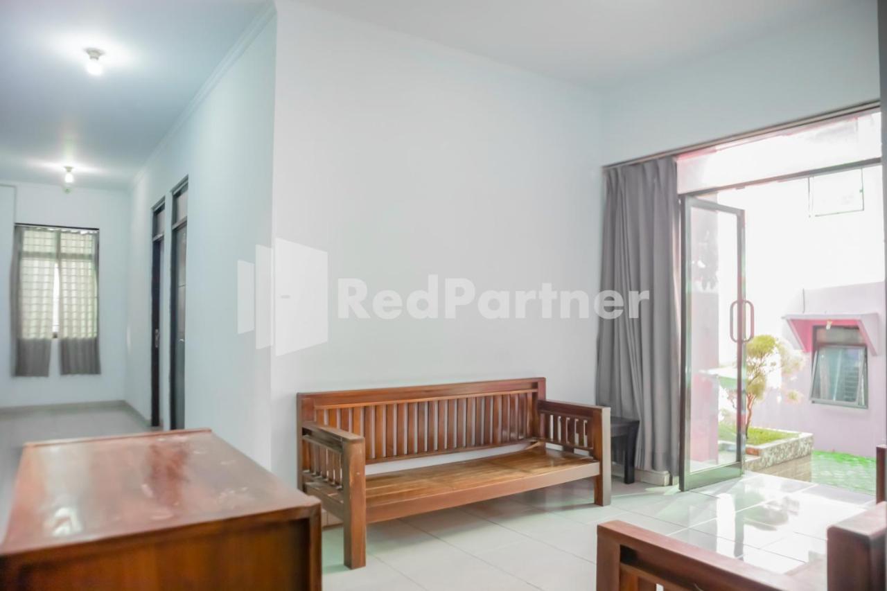 Oyo 2770 Zleepy Wisma Khazri Bogor Ngoại thất bức ảnh