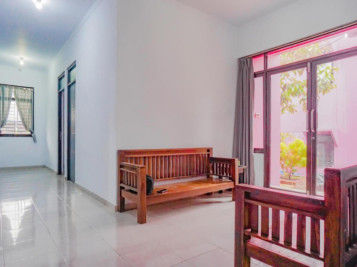Oyo 2770 Zleepy Wisma Khazri Bogor Ngoại thất bức ảnh