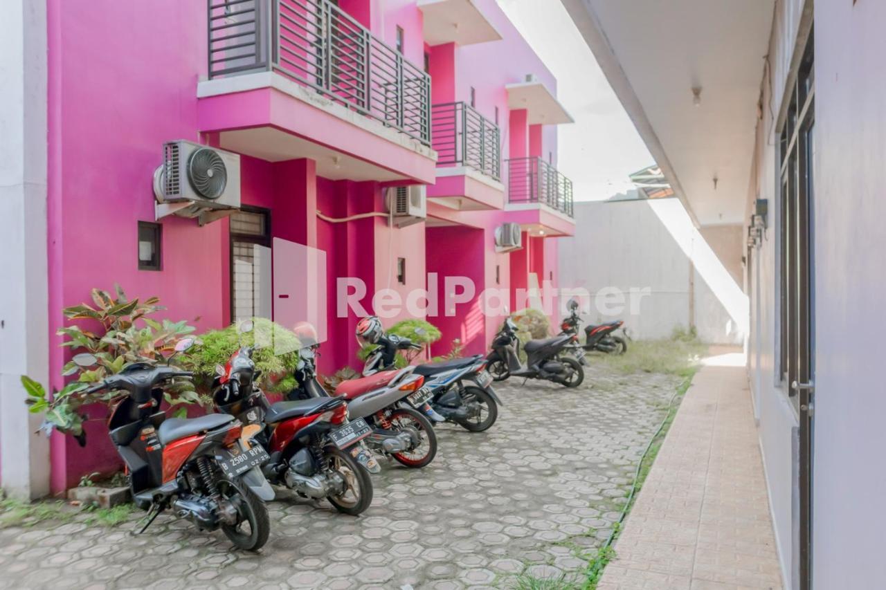 Oyo 2770 Zleepy Wisma Khazri Bogor Ngoại thất bức ảnh